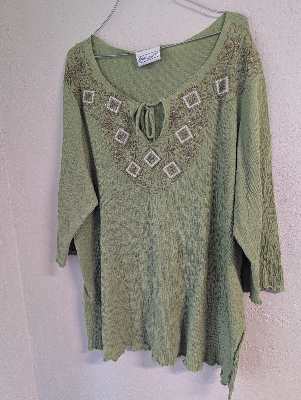 Vintage Erica Simone Embroidered Tunic Top 1x Green Scalloped Sequin Flowy Boho